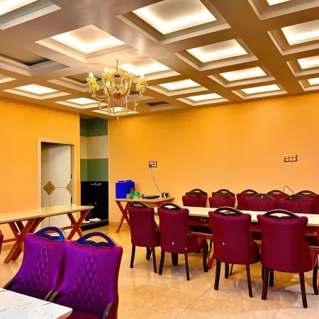 Siyavar Palace