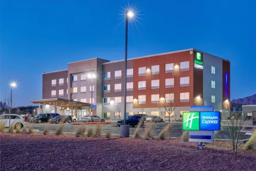 Holiday Inn Express & Suites EL PASO - SUNLAND PARK AREA by IHG