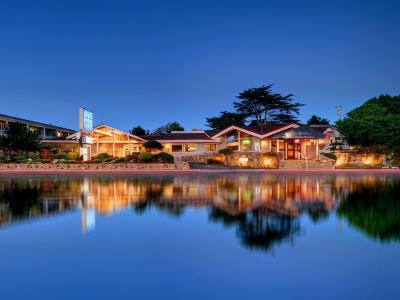 Monterey Bay Lodge
