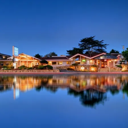 Monterey Bay Lodge