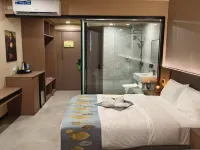 Skyport Hotel