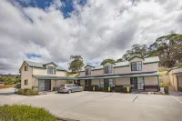 Queechy Motel - parking