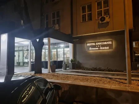 Hotel Unicornis Отели в г. Эгерский яраш