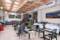 Hotel Plaza - petit déjeuner