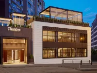 Claridge Madrid Hotels near Moratalaz