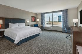 Hampton Inn & Suites Fort Wayne Downtown