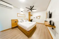 Island Serenity Hotels in 