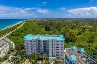 LUXURY 4-Ensuites Beach condo in Jupiter 100 Yards to Ocean!Ocean Views!