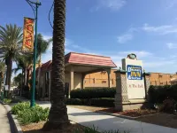 Anaheim Discovery Inn and Suites