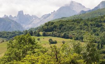 Hotel Rural Entremontes