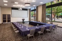 Kent State University Hotel and Conference Center Отели в г. Стоу