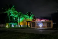 CAMINHO DAS PRAIAS GUESTHOUSE Hotels near Cocanha Beach