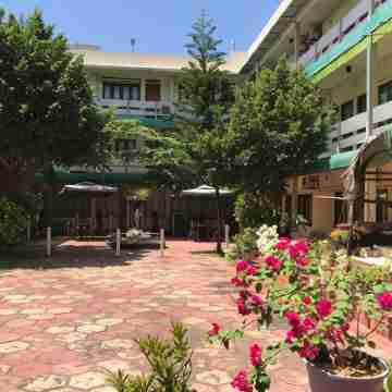 Gnaanams Hotel and Restaurant Hotel Exterior