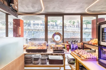 B&B Hotel Genova City Center Отели в г. Генуя