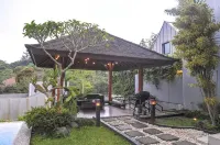 Tropical Bliss Villa by the Feelas Hotels in Cihideung