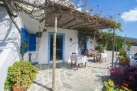 Castelopetra Hotels in Amorgos