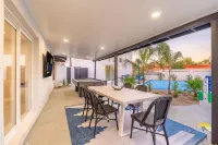 Luxurious Oasis with Pool and Sports Courts - Stunning Scottsdale Retreat