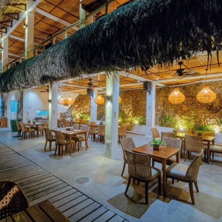 Pearl Bay Villas