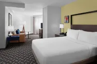 Residence Inn White Plains Westchester County فنادق في Rye