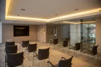 Dazzler by Wyndham la Plata Hotels in Lisandro Olmos