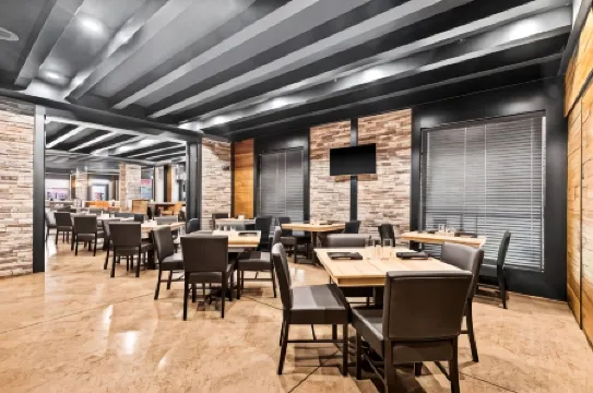 Cobblestone Hotel & Suites - Superior Duluth