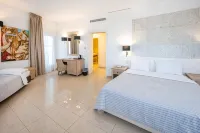 Orizontes Hotel Santorini - balcón