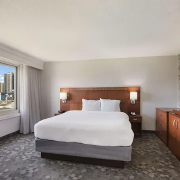 Sonesta Select Atlanta Midtown Georgia Tech Hotels near World of Coca-Cola