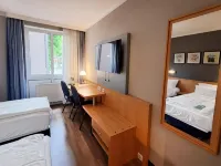 Garner Hotel Cottbus Süd فنادق في Spremberg