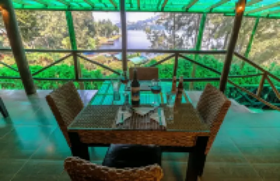 Bunyonyi Overland Resort