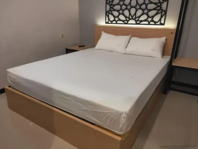 OYO 3219 Kristian Residence Hotel di Desa Sambikerep