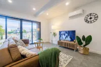 KozyGuru Cremorne 2B Unit - Apartments