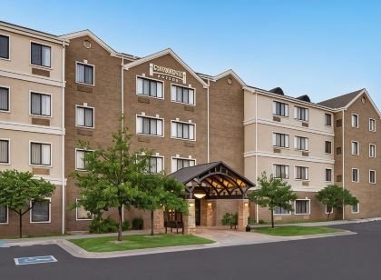 Staybridge Suites 俄克拉何馬城的鵪鶉泉