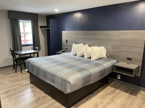 Golden Hill Inn-Danbury - 2-Star