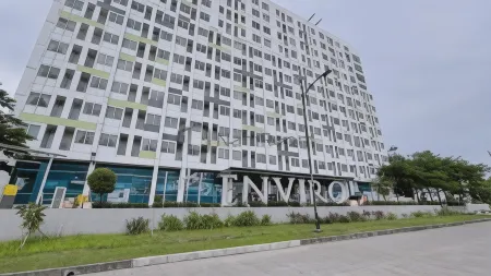 The Enviro Stay by NamRoom Отели в г. East Cikarang