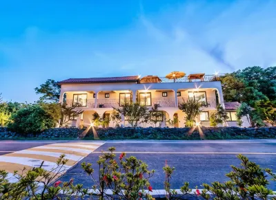 동백동산펜션 한울랜드 주변 호텔