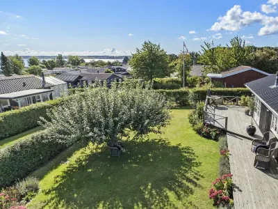 "Sinika" - 400m from the Sea Hotels near Der Stromkasten
