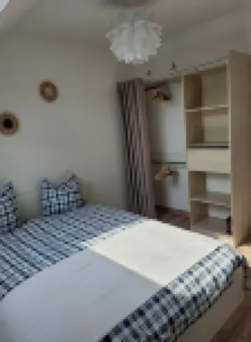 Comfortable Apartment 60 m² Hotels in 