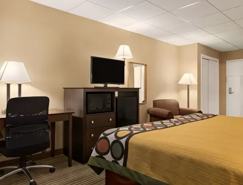 Super 8 by Wyndham Gainesville TX