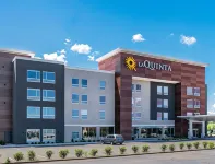 LaQuinta Suites by Wyndham South Bend Notre Dame Area