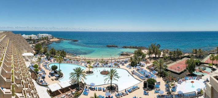 Alexandre Grand Teguise Playa Hotele w: Lanzarote