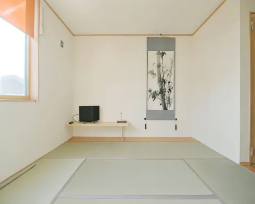草薙旅館 見附市酒店
