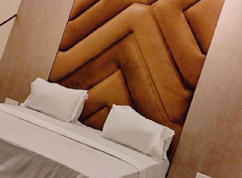 Shraddha Hotel Aligarh