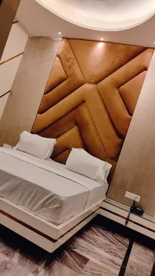 Shraddha Hotel Aligarh 북스 카페 도서관 주변 호텔