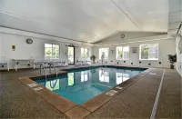 스파크 바이 힐튼 에덴 프레리