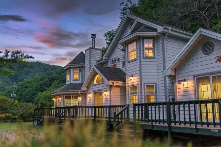 Hoengseong Silver Yeoulmok Pension Отели в г. Хвенсон