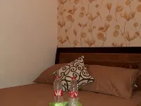 Griya Adhirasa Hotels in Sumenep