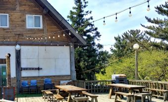 Log Park Dochidol Ranch