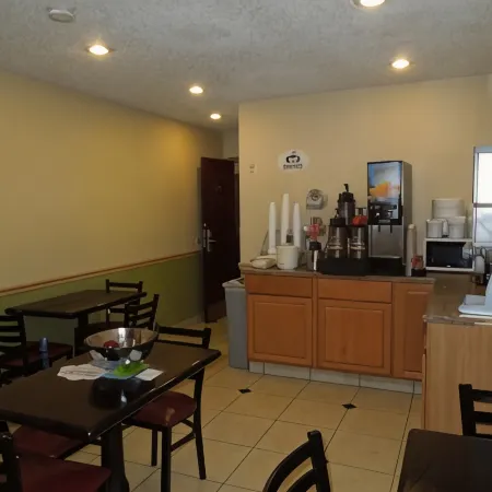 Super 8 by Wyndham Harrisonburg