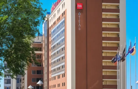 薩馬拉宜必思酒店