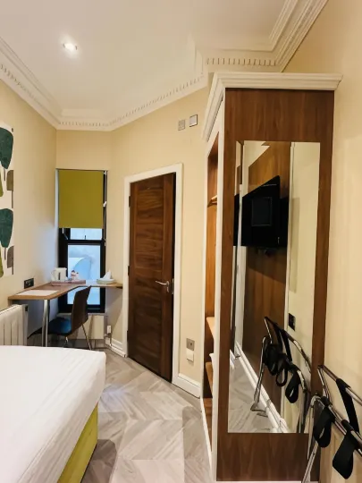 Cheshire Hotel Central London